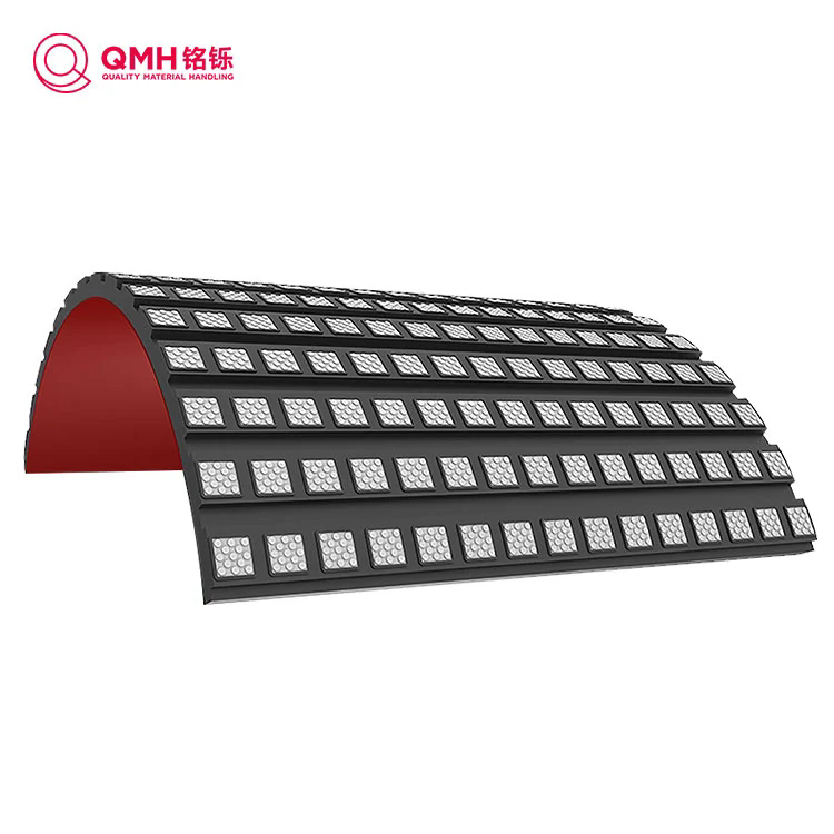 ¿Cómo mejora el revestimiento de poleas el rendimiento del transportador?