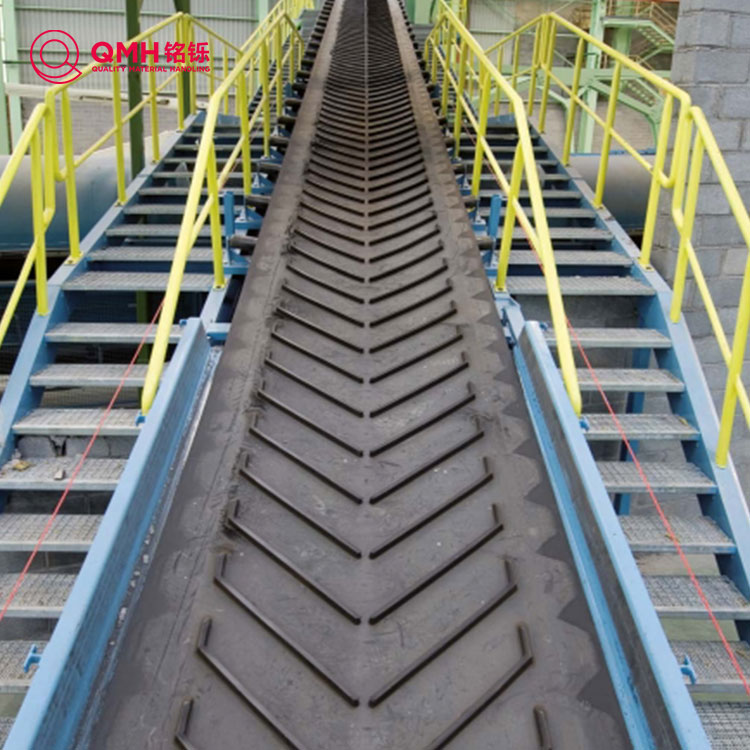 ¿Cómo funcionan las cintas transportadoras? Comprender la tecnología detrás del manejo moderno de materiales